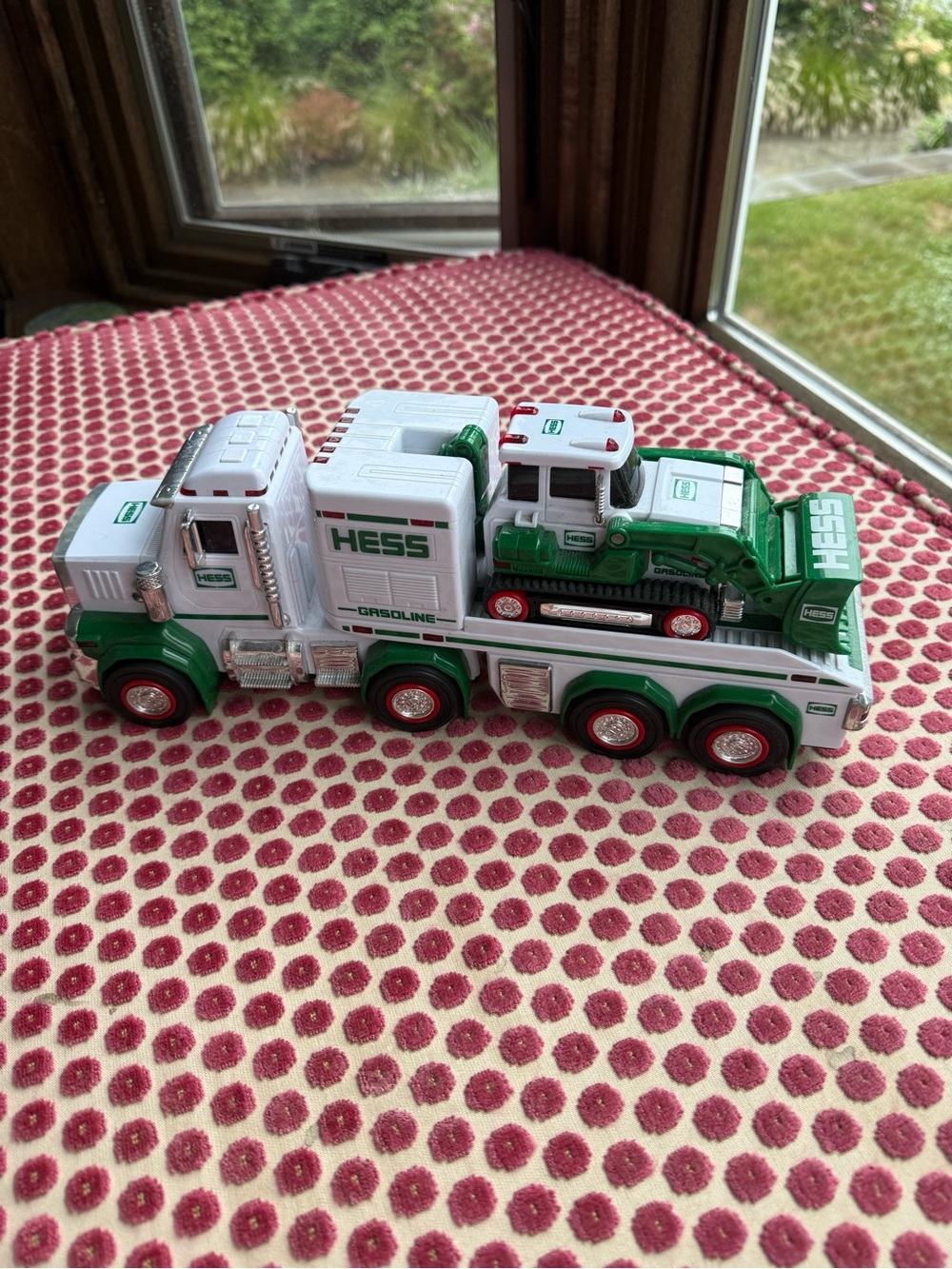 Hess Tow Truck with Excavator